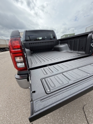MITSUBISHI トライトン Spray On Bed Liner LINE-X