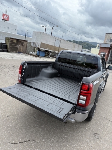 MITSUBISHI トライトン Spray On Bed Liner LINE-X
